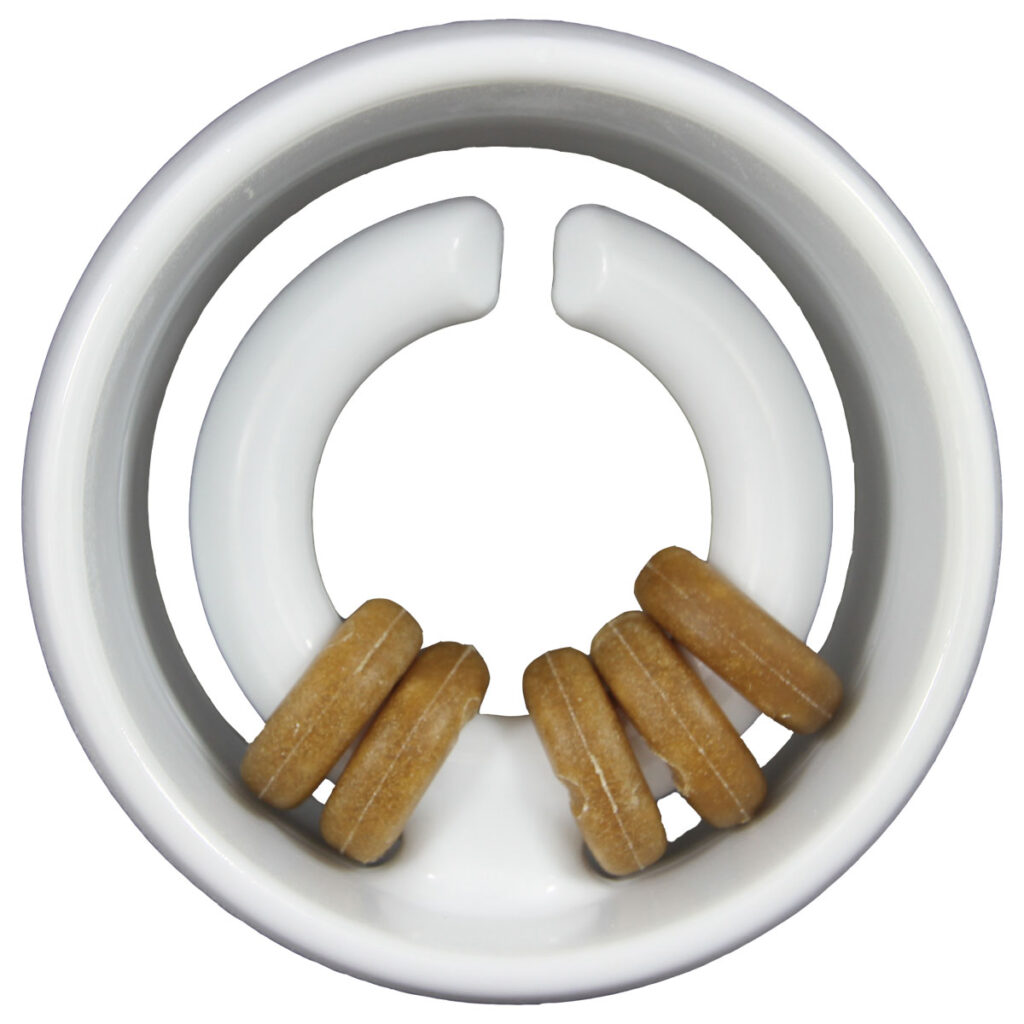 An image of Starmark Pet Products – Treat Ringer Orb