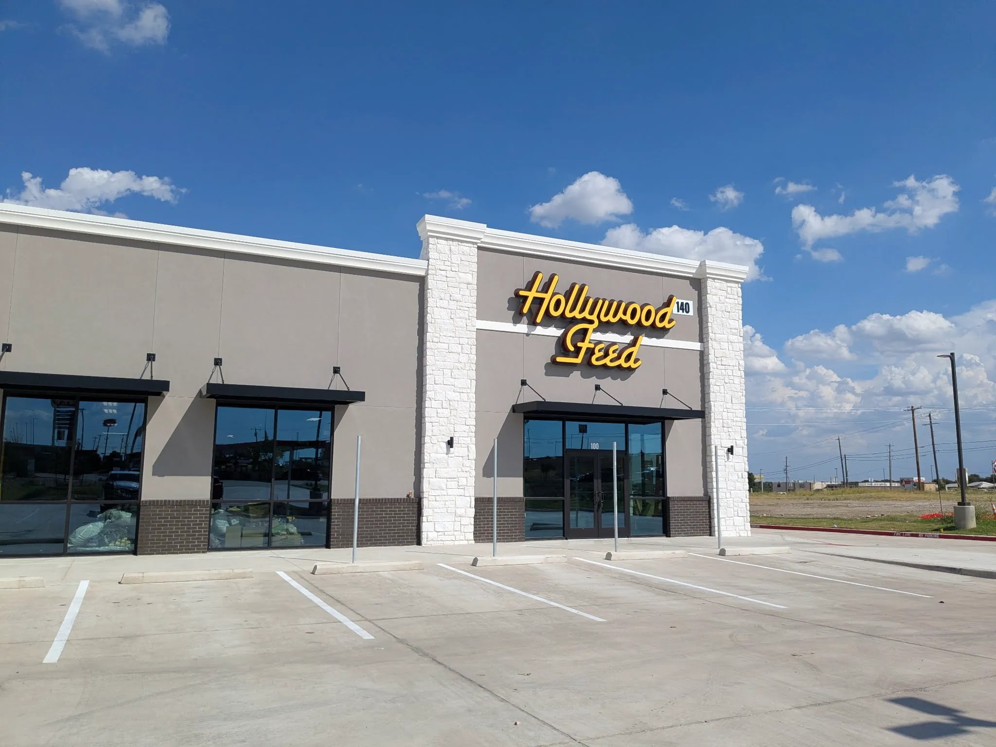 Hollywood Feed to Open New Texas Location